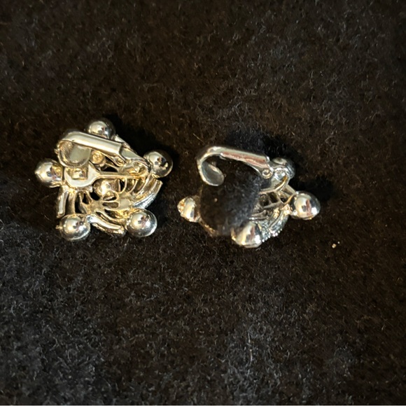 Vintage Rhinestone Earrings - Picture 2 of 3